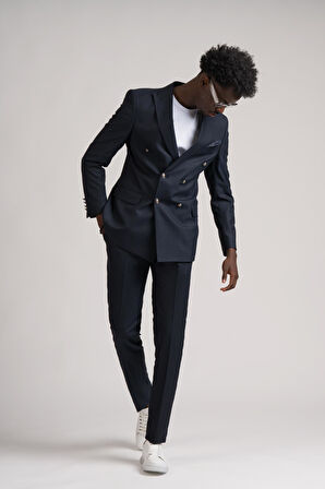 Adimo Slimfit Sivri Yaka Çift Yırtmaçlı Çizgili Kruvaze Takım Elbise 