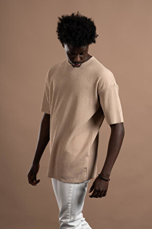 Oversize (Bol Kesim) Kalın Fitilli Bisiklet Yaka Kısa Kol T-shirt