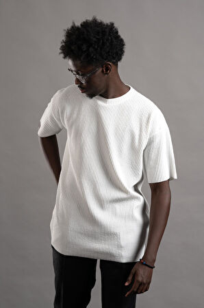 Oversize (Bol Kesim) Kalın Fitilli Bisiklet Yaka Kısa Kol T-shirt