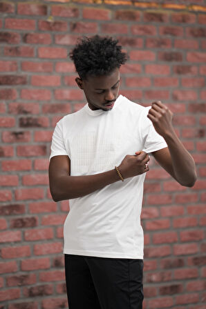 Slim Fit Pamuklu Önü Baskılı Sıfır Yaka T-Shirt