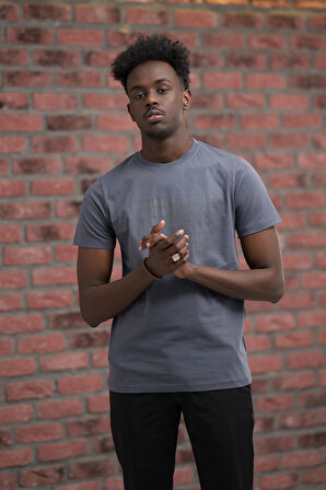 Slim Fit Pamuklu Önü Baskılı Sıfır Yaka T-Shirt