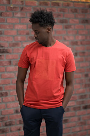 Slim Fit Pamuklu Önü Baskılı Sıfır Yaka T-Shirt