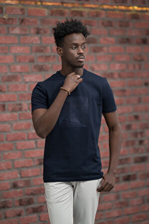 Slim Fit Pamuklu Önü Baskılı Sıfır Yaka T-Shirt