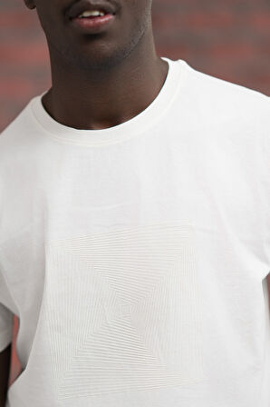 Slim Fit Pamuklu Önü Baskılı Sıfır Yaka T-Shirt