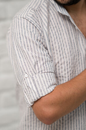 Slimfit Fit Yaka Düğmeli Çizgili Yazlık Gofre Kumaş Erkek Gömlek