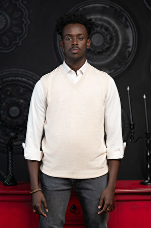 V Yaka Regular Fit Yünlü Kolsuz Triko Süveter