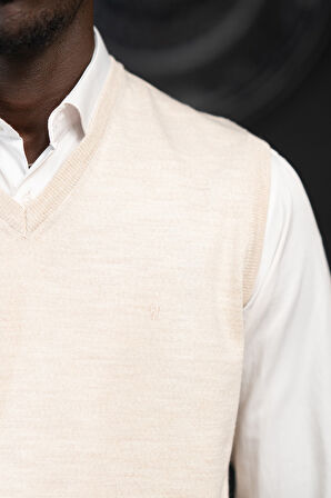 V Yaka Regular Fit Yünlü Kolsuz Triko Süveter