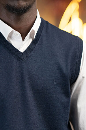 V Yaka Regular Fit Yünlü Kolsuz Triko Süveter