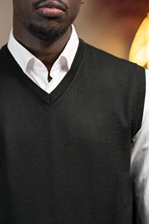 V Yaka Regular Fit Yünlü Kolsuz Triko Süveter