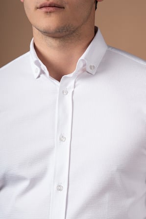 Slimfit Kendinden Çizgili Yaka Düğmeli Likralı Yazlık Gömlek