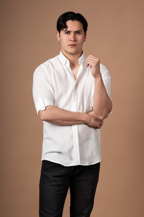 Slimfit Yaka Düğmeli Katlamalı Kol Keten Yazlık Gömlek