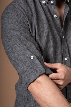 Slimfit Yaka Düğmeli Katlamalı Kol Keten Yazlık Gömlek