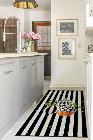 Modern Mutfaklara Masalsı Dokunuş: Balkabağı Desenli Tasarım Siyah Beyaz Halı