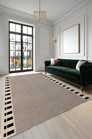 Bej Zemin Üzerinde Grafik Kenar Hem Dekoratif Hem Pratik Kaymaz Taban Halı