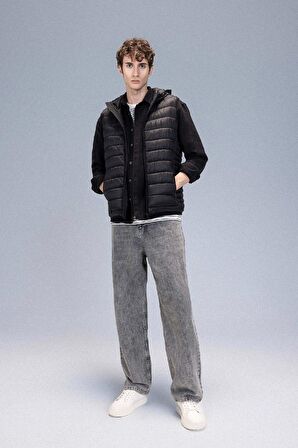 DeFacto Hafif Şişme Yelek Su İtici Slim Fit Dar Kesim Kapüşonlu Fermuarlı Cepli Mevsimlik N4652AZ24AUBK27
