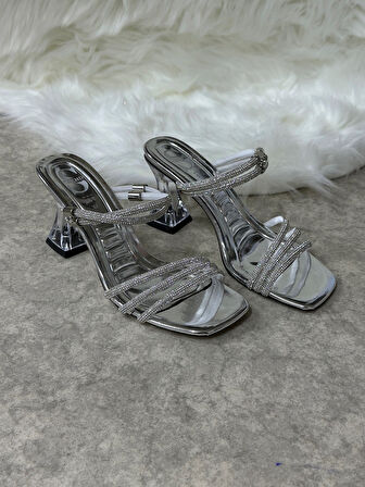 Günlük Kadın Taşlı Terlik Hologram Kalın Şeffaf Topuklu Küt Burunlu Üç Bantlı Abiye Sandalet 6100