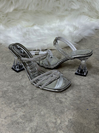 Günlük Kadın Taşlı Terlik Hologram Kalın Şeffaf Topuklu Küt Burunlu Üç Bantlı Abiye Sandalet 6100