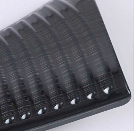 Volkswagen Golf 8 Kapı Eşik Koruma - Titanyum Siyah