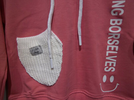 TRİKO CEPLİ KAPÜŞONLU KIZ SWEATSHIRT