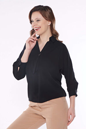 Kadın Siyah Arkası Düğme Detaylı Buluz | 36