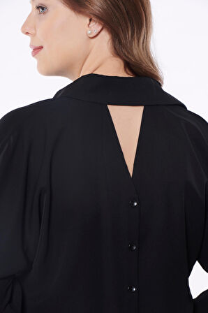 Kadın Siyah Arkası Düğme Detaylı Buluz | 36