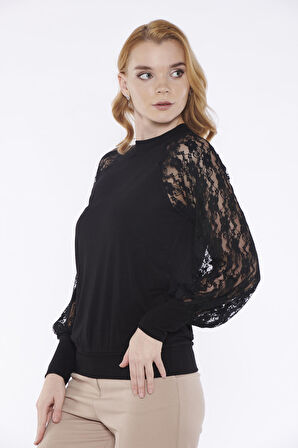 Kadın Siyah Kolu Dantel Detaylı Bluz | 40