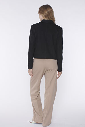 Siyah Cep Detaylı Düğmeli Ceket | 36