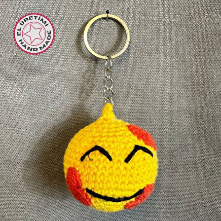 Uretti - Tuğba 9352 4148 El Yapımı Örgü Kalplerle Gülen Yüz Emoji Model Anahtarlık