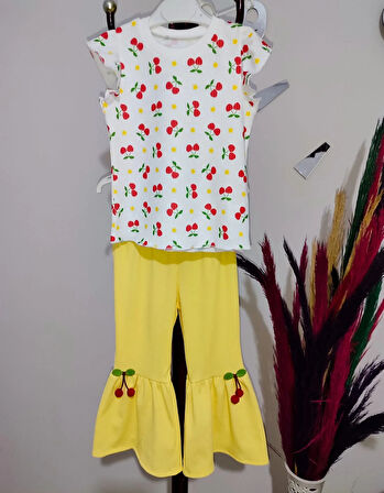 1-2-3-4 Yaş Kiraz Baskılı Tişört İspanyol Paçalı Likralı 2li Kız Çocuk Takımı Sarı