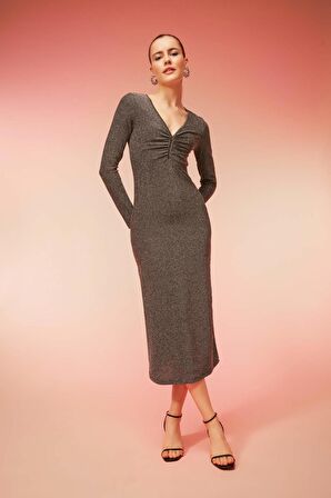 DeFacto Bodycon Basic Düz Vücudu Saran V Yaka Payetli Kumaş Midi Uzun Kollu Elbise B4699AX23WNGR452