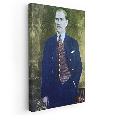 Yeşil Fonlu Atatürk - Lacivert Ceket Portresi Kanvas Tablo