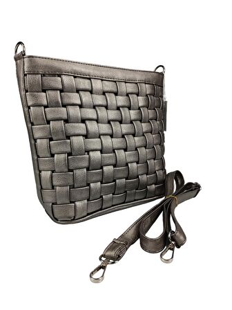 Hasır Örgü Ön Yüzey Çapraz Askılı  Saten İç Astarlı Orta Bölmeli Mükemmel İşçilik Yüksek Kalite Kadın Çanta