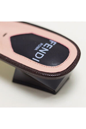 Taş Detaylı Kadın Terlik Fendi 8R6507-86