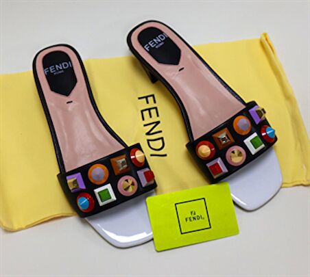 Fendi Taş Detaylı Kadın Terlik 8R6507-93
