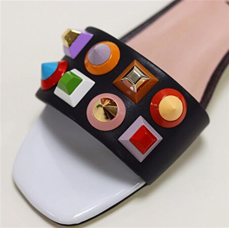 Fendi Taş Detaylı Kadın Terlik 8R6507-93