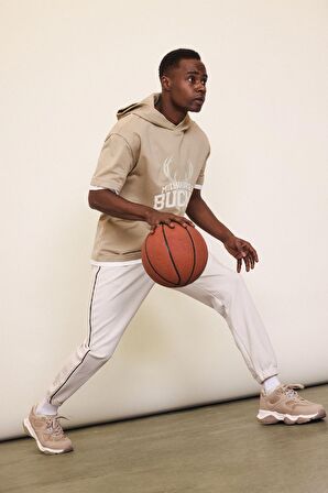 DeFactoFit NBA Milwaukee Bucks Jogger Eşofman Altı Standart Fit Cepli Esnek Bantlı Paça Skuba Dalgıç Kumaş D6725AX25SPBG662