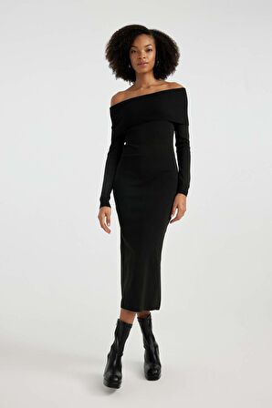 DeFacto Slim Fit Dar Kesim Açık Omuz Basic Düz Uzun Kollu Midi Triko Elbise C0618AX23WNBK27