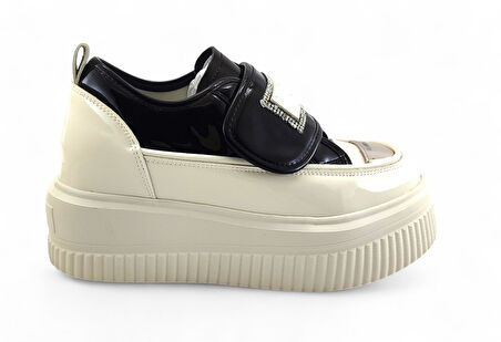 Guja 373 Cırtlı Günlük Kadın Spor Ayakkabı-Siyah.Beyaz