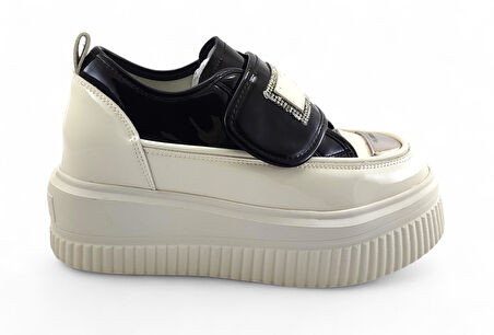 Guja 373 Cırtlı Günlük Kadın Spor Ayakkabı-Siyah.Beyaz