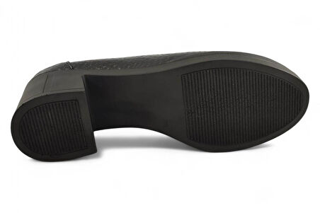 Beety 561 Günlük Hakiki Deri Kadın Ayakkabı-Siyah Rugan