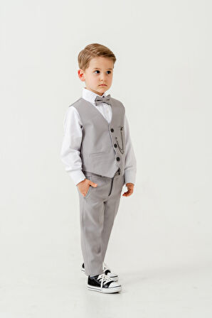Erkek Çocuk Yelekli Slim Fit Takım Elbise – 4 Parça (Yelek, Pantolon, Gömlek, Papyon) TE.7026