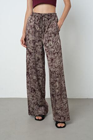 Kadın Bordo Renk Kırçıllı Bol Paça Beli Lastikli Pantolon