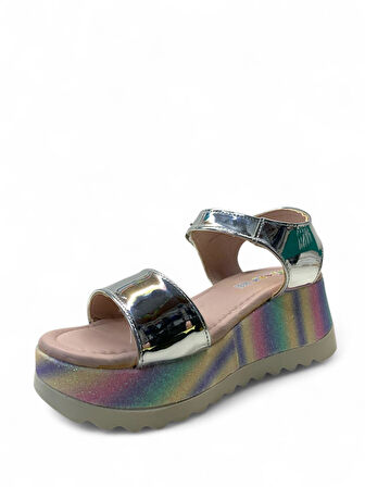 P07 Kız Çocuk 5 cm Dolgu Topuklu Sandalet