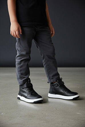 591 Genç Deri Bantlı Bot