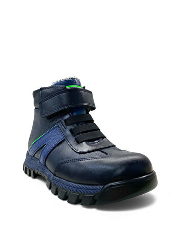 810 Erkek Çocuk Deri Bot