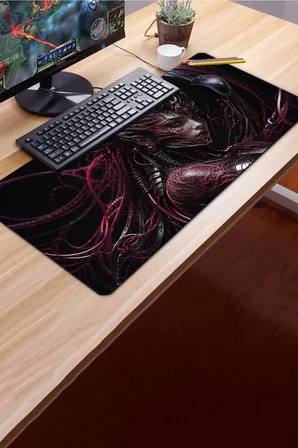 SonicTouch Klavye Mousepad 40x90cm Dikişsiz Pürüzsüz Sıvı Geçirmez Kaymaz Taban Kızıl Siber Kraliçe