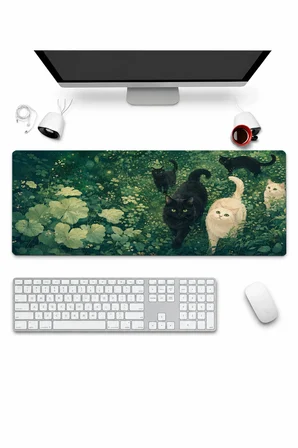 SonicTouch Klavye Mousepad 32x70cm Pürüzsüz Sıvı Geçirmez Kaymaz Taban Zümrüt Bahçenin Kedileri