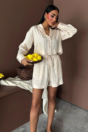 Urban Grace Kadın Ekru Viskon Düğmeli Gömlek ve Şort Takım – Dokulu Kumaş