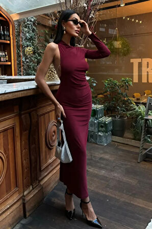 Éclipse Noir Elbise Kadın Tek Omuzlu Zincirli Maxi Bordo Elbise – Zarif Gece Kombini