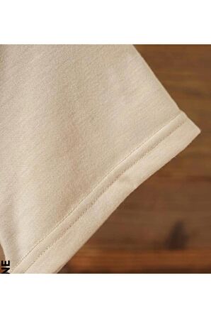 Kadın Bej Kedi Cep Baskılı Oversize T-shirt